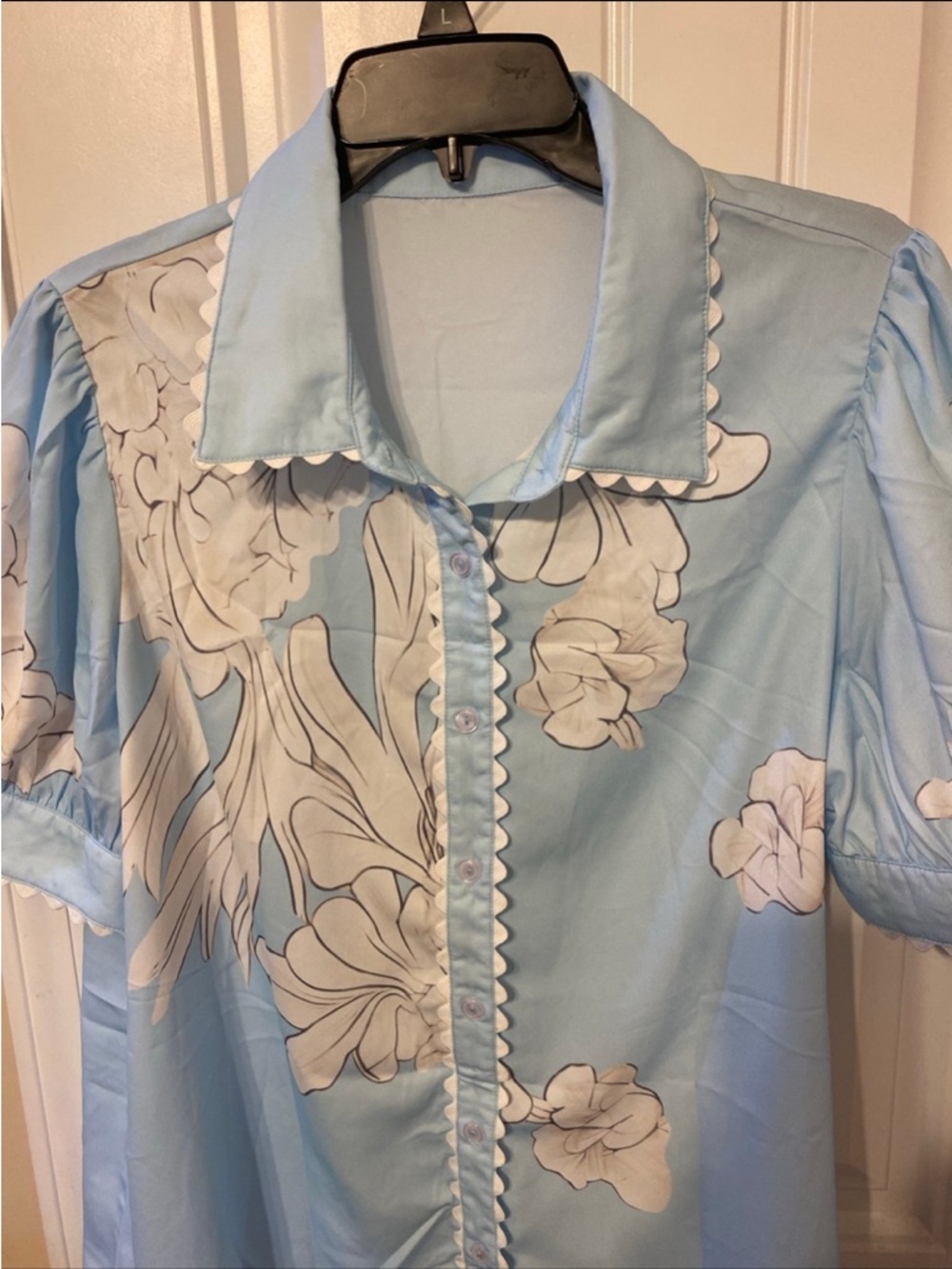 NWOT Light Blue Floral Button-Front Blouse XL